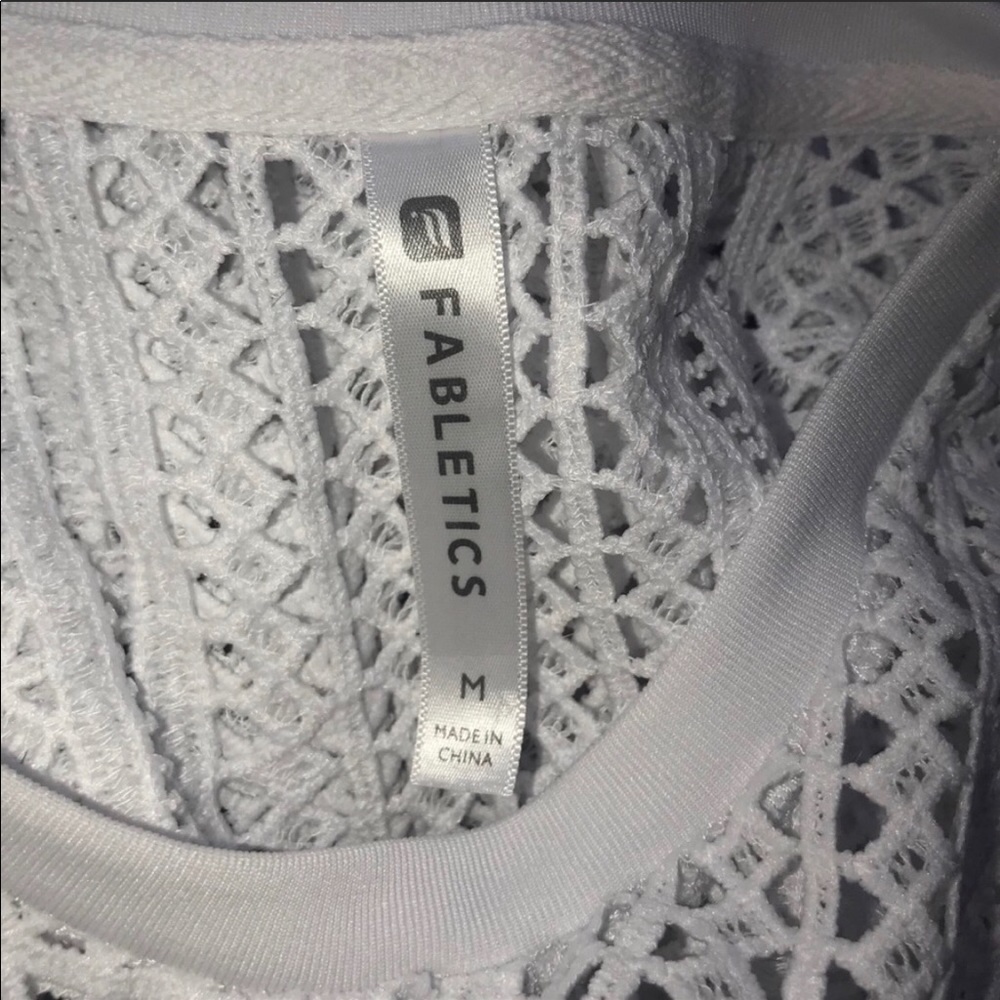 Fabletics White Mesh Pullover - Picture 4 of 4